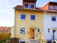 Wohnimmobilie Kauf Doppelhaus Familie sucht neues Zuhause