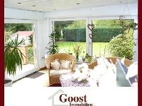 Wohnimmobilie Kauf Einfamilienhaus Großzügiges Haus mit ausgebauten Dachgeschoss, Wintergarten und großem Gartengrundstück unmittelbar am Waldrand von Dellbrück.