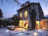 Wohnimmobilie Kauf Doppelhaus Großzügige und moderne Doppehaushälfte mit schönem Garten in München-Bogenhausen / Denning.