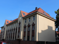 Wohnimmobilie Kauf Etagenwohnung Schöne 3-Raum-Wohnung mit Parkett, Balkon und Loggia