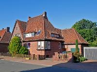 Wohnimmobilie Kauf Doppelhaus Uriger Altbaucharakter mit charmanten Eigenschaften