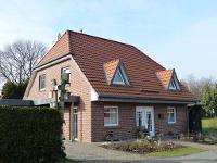 Wohnimmobilie Kauf Einfamilienhaus Junges großzügiges Einfamilienhaus mit großem