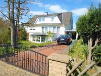 Exklusive Immobilie Mehrfamilienhaus Pompöses Mehrfamilienhaus mit 3 Einheiten, Spa-Bereich, Swimming-Pool, 2 Terassen und großem gepflegten Garten.