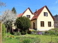 Wohnimmobilie Kauf Einfamilienhaus Wohlfühloase! Ein-/Zweifamilienhaus* ca. 165 m² Wfl* 1072 m² Grdst* 7,5 Zi* Bestlage Falkensee * *Rarität* Ein-/Zweifamilienhaus, liebevoll erbaut und stetig moderni